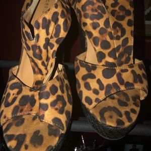Leopard wedge heels with peep toe